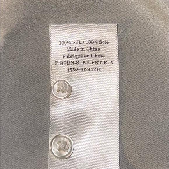 NWT Everlane Button Down 100% Silk Blouse”The Must Have Washable Silk”Size-12 - Picture 6 of 13